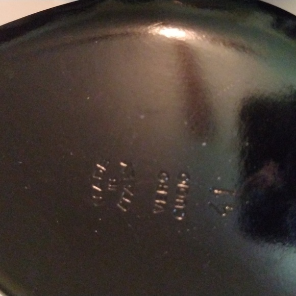 ❗ SOLD ❗ 🥰💯 Auth Moschino Heels - Picture 9 of 14